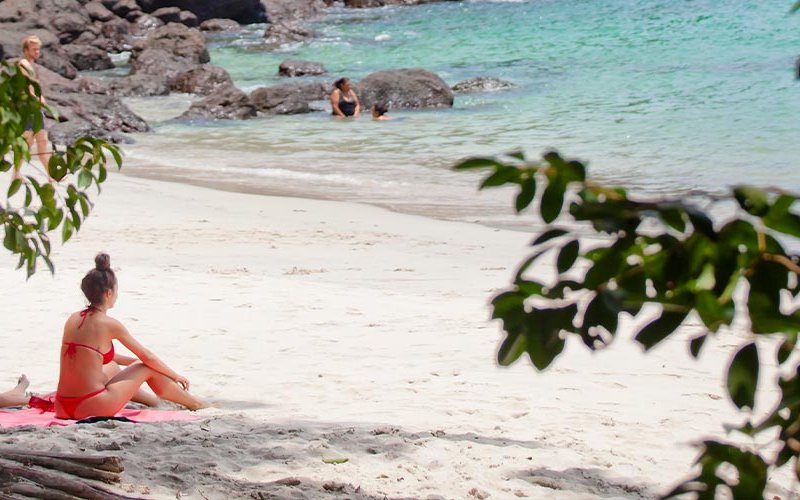 Costa Rica welcomes nearly a million tourists in the first months of 2023.