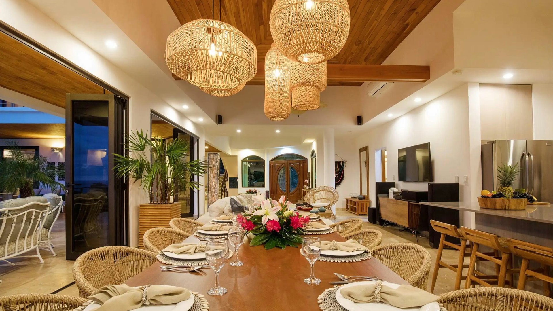 Dinner Party Menu Ideas for Manuel Antonio